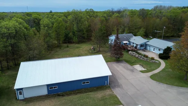 $447,000 | N9960 Meadowlark Lane, Crivitz, WI 54114