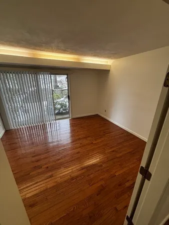 $2,100 | 1010 Middle Street, Unit 1, Weymouth, MA 02188