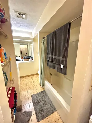 $2,100 | 1010 Middle Street, Unit 1, Weymouth, MA 02188