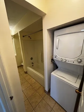 $2,100 | 1010 Middle Street, Unit 1, Weymouth, MA 02188