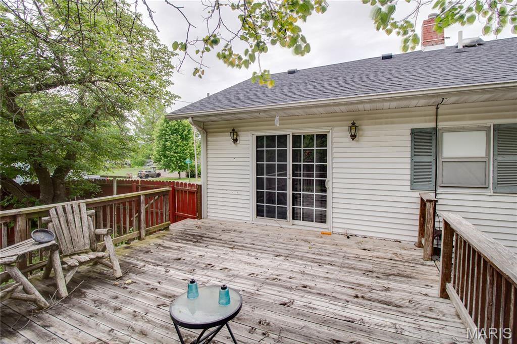 701 East Chestnut Street Gillespie, IL 62033 - Photo 33 of 41