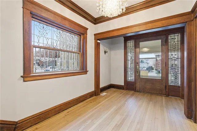 $594,000 | 3516 Charlotte Street, Kansas City, MO 64109