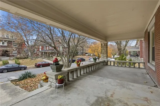 $594,000 | 3516 Charlotte Street, Kansas City, MO 64109