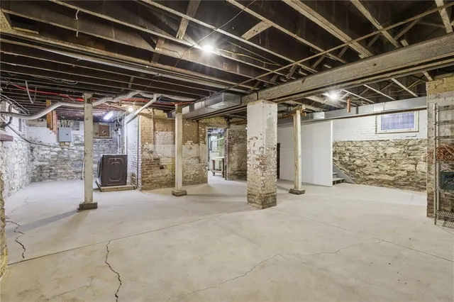 $594,000 | 3516 Charlotte Street, Kansas City, MO 64109