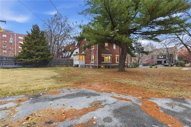 $594,000 | 3516 Charlotte Street, Kansas City, MO 64109