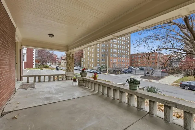 $594,000 | 3516 Charlotte Street, Kansas City, MO 64109