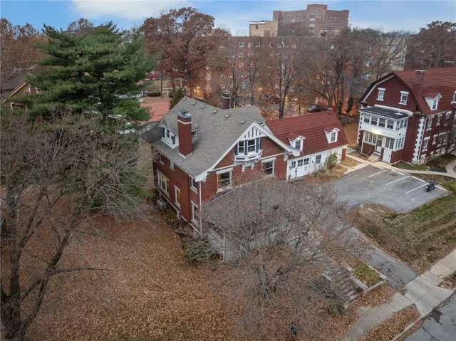 $594,000 | 3516 Charlotte Street, Kansas City, MO 64109