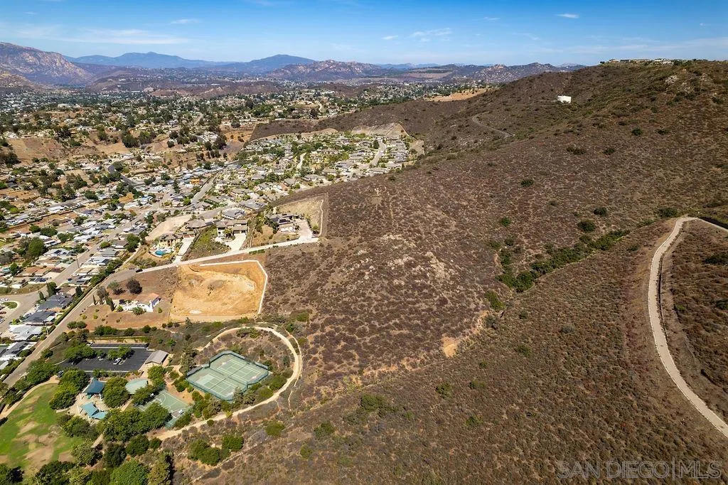 Shadow Hill Road, Unit 3 Santee, CA 92071 - Photo 12 of 19 Gallery Image 12