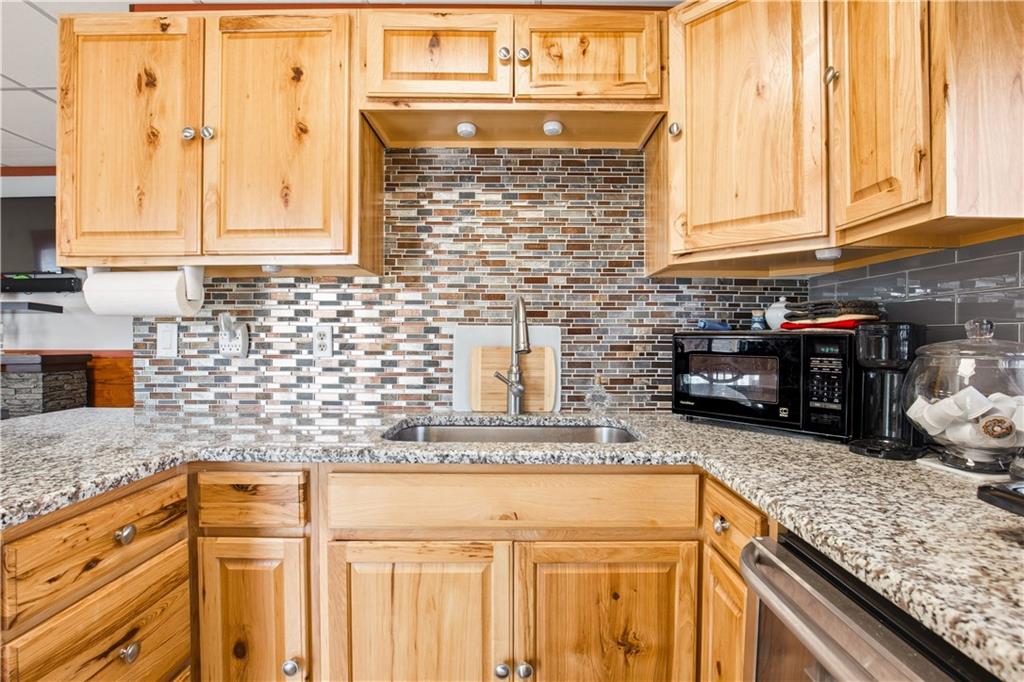 2711 Lakeview Road Confluence, PA 15424 - Photo 15 of 43