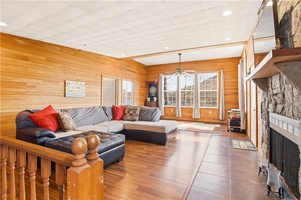 2711 Lakeview Road Confluence, PA 15424 - Photo 19 of 43