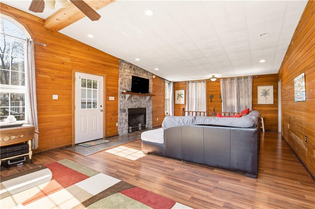 2711 Lakeview Road Confluence, PA 15424 - Photo 22 of 43