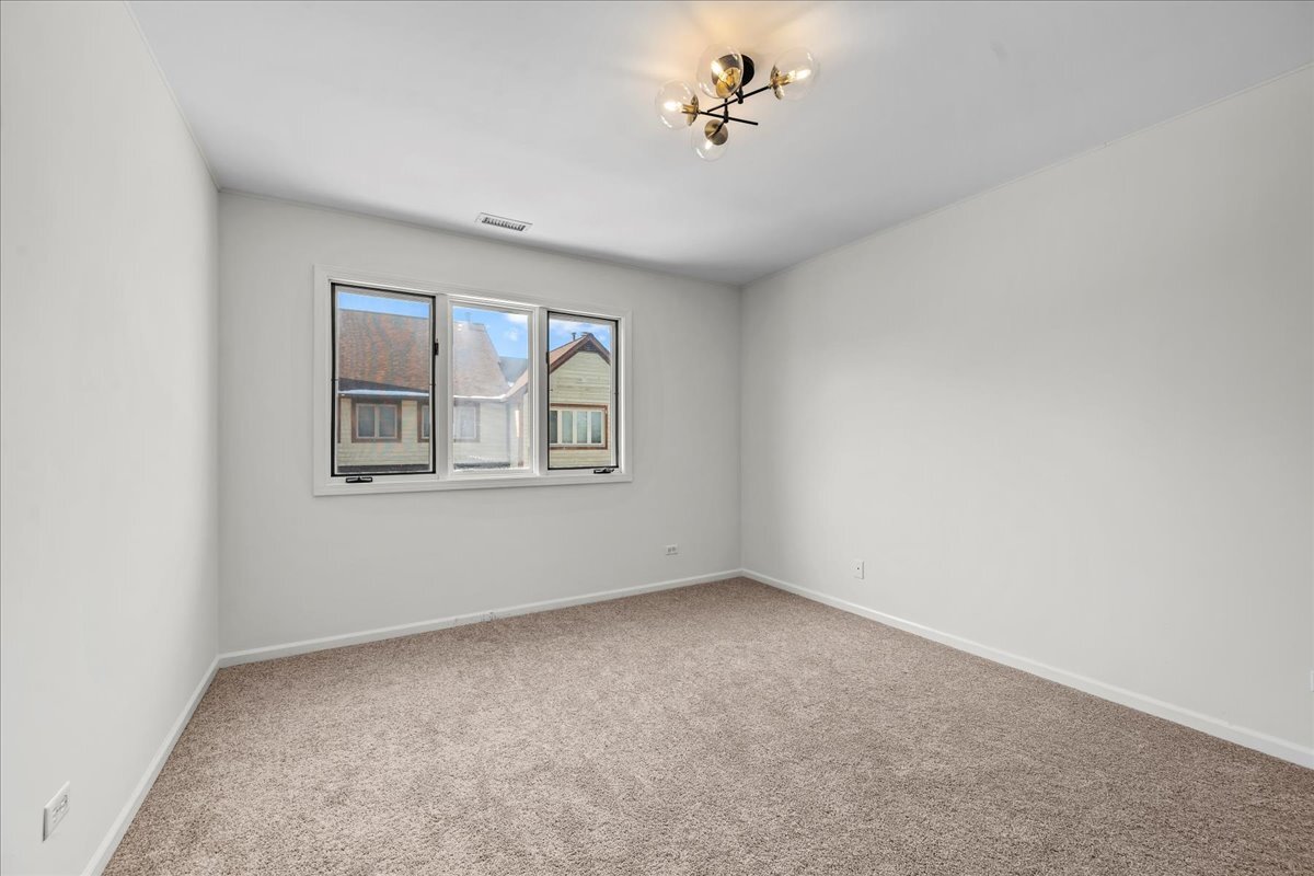 1709 Koehling Road Northbrook, IL 60062 - Photo 12 of 20