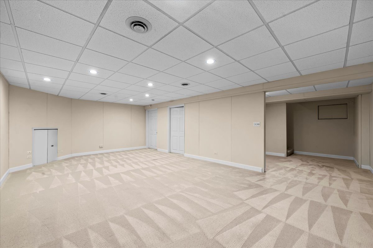 1709 Koehling Road Northbrook, IL 60062 - Photo 14 of 20