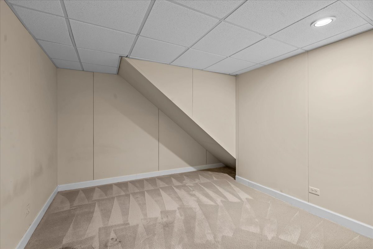 1709 Koehling Road Northbrook, IL 60062 - Photo 15 of 20