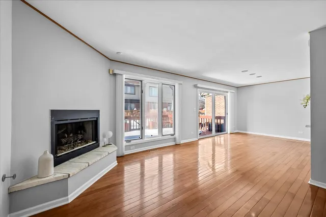 $400,000 | 1709 Koehling Road, Northbrook, IL 60062