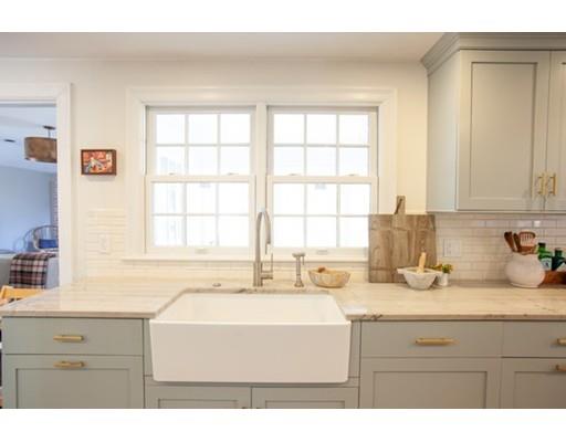 7 Woodfield Road Wellesley, MA 02482 - Photo 14 of 28