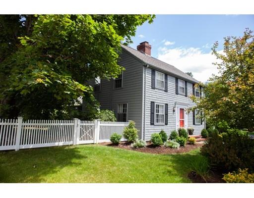 7 Woodfield Road Wellesley, MA 02482 - Photo 3 of 28