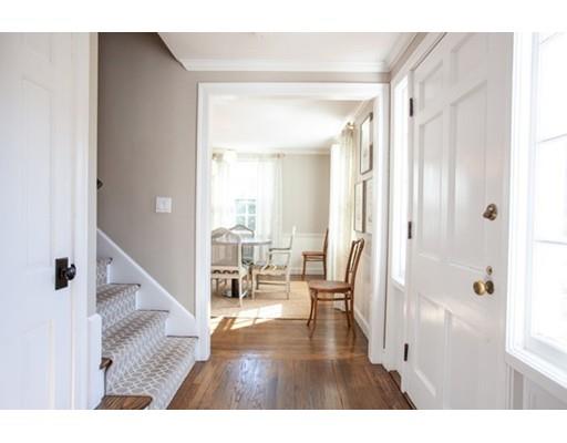 7 Woodfield Road Wellesley, MA 02482 - Photo 4 of 28