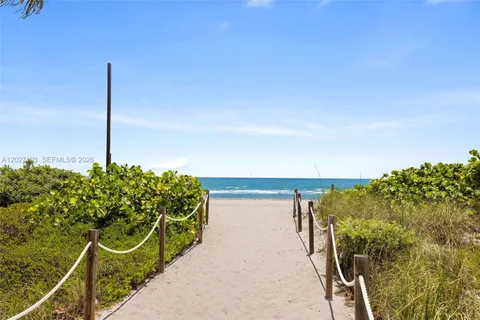 $535,000 | 5001 Collins Avenue, Unit 1E, Miami Beach, FL 33140