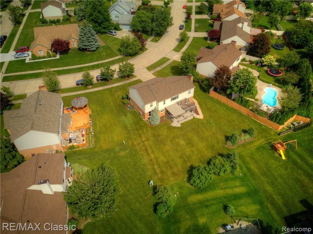 45717 Radnor Road Canton, MI 48187 - Photo 52 of 52 Z Back View.jpg