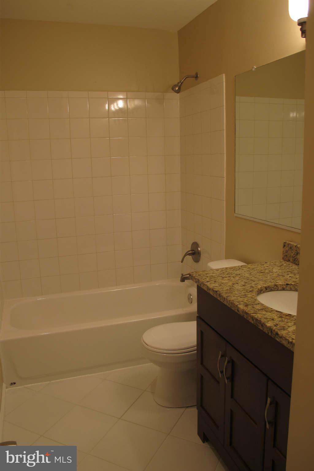 11527 Maple Ridge Road Reston, VA 20190 - Photo 8 of 23 Bath
