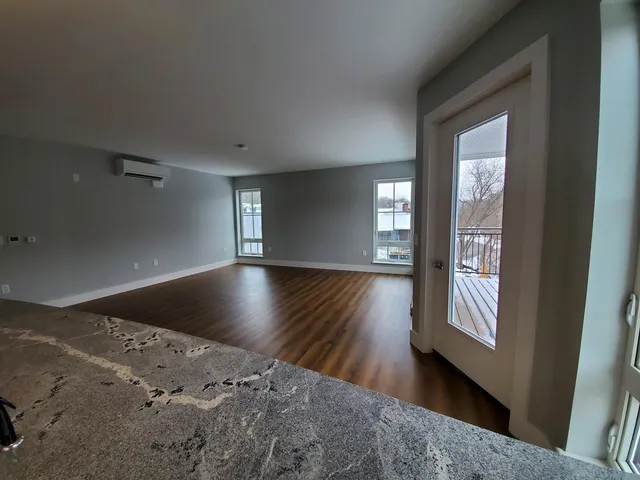 $3,380 | 195 Mechanic Street, Unit 206, Lebanon, NH 03766