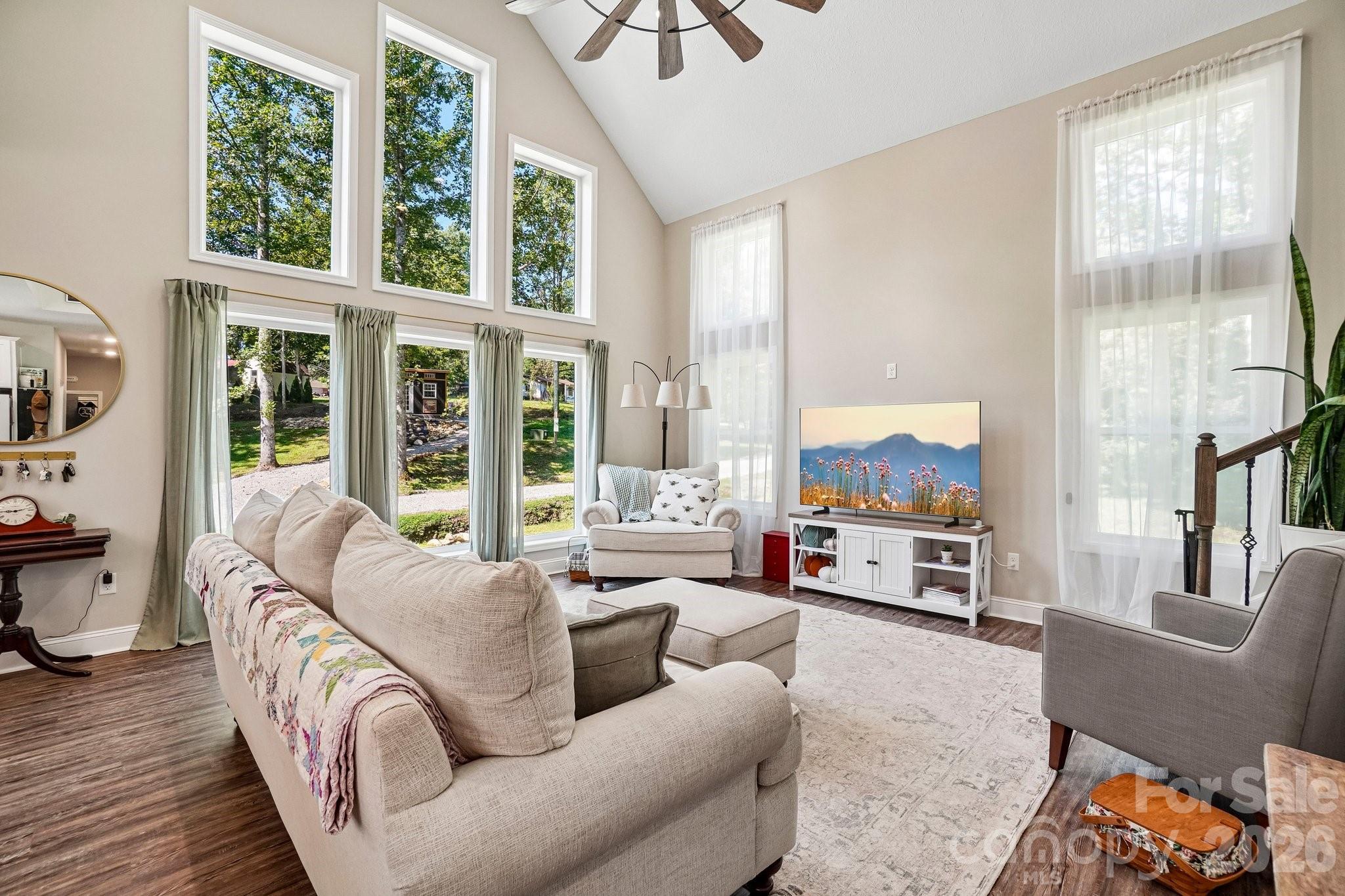 224 Carpenter Road Marion, NC 28752 - Photo 5 of 38 Gallery Image 5