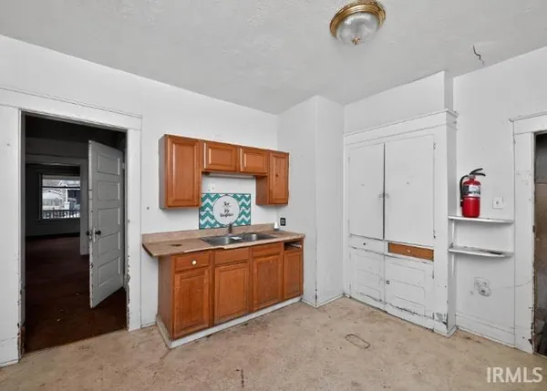 $74,200 | 925 Princeton Boulevard, Elkhart, IN 46516