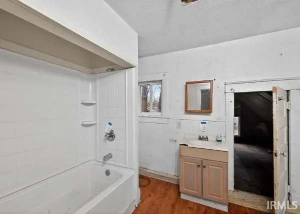 $74,200 | 925 Princeton Boulevard, Elkhart, IN 46516