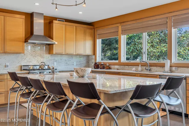 $6,750,000 | 2009 North Ocean Avenue, Spring Lake, NJ 07762