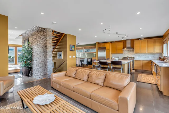 $6,500,000 | 2009 North Ocean Avenue, Spring Lake, NJ 07762