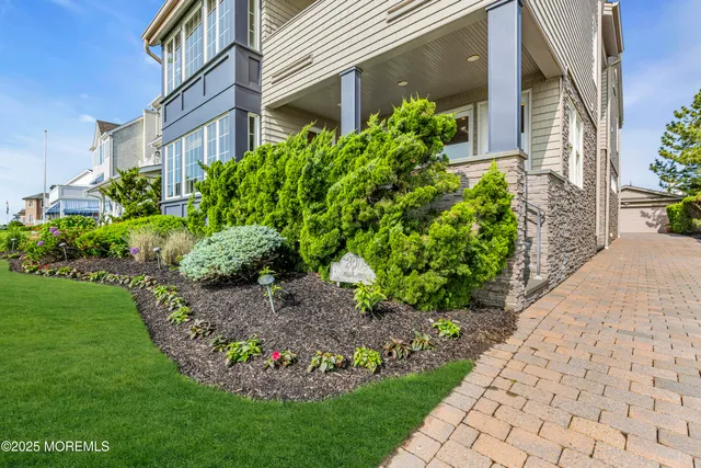 $6,500,000 | 2009 North Ocean Avenue, Spring Lake, NJ 07762