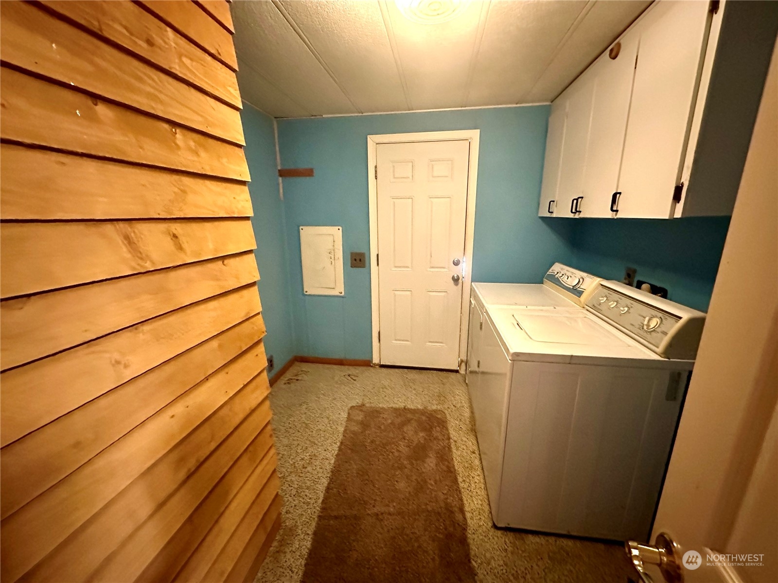 230 Salmon Drive Forks, WA 98331 - Photo 27 of 35 a storage room with washer and dryer