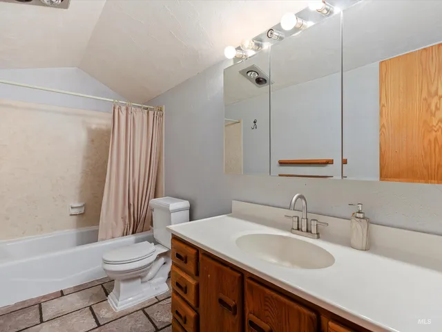 $1,500,000 | 1872 East 1750 South, Gooding, ID 83330