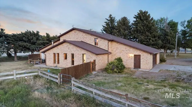 $1,500,000 | 1872 East 1750 South, Gooding, ID 83330