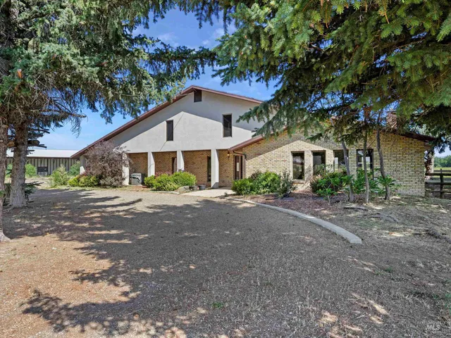 $1,500,000 | 1872 East 1750 South, Gooding, ID 83330