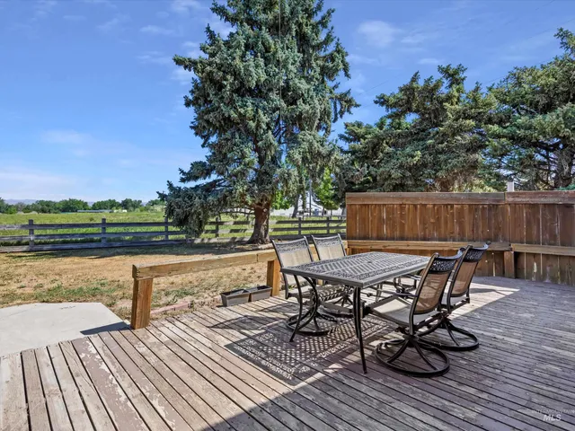 $1,500,000 | 1872 East 1750 South, Gooding, ID 83330