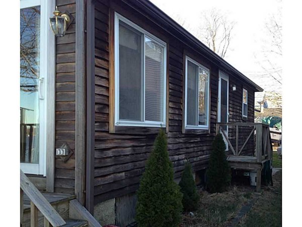 5 Locust Terrace Warren, RI 02885 - Photo 3 of 12