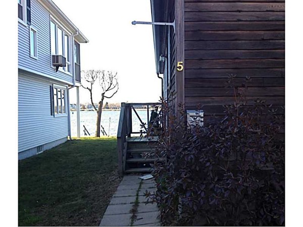 5 Locust Terrace Warren, RI 02885 - Photo 5 of 12