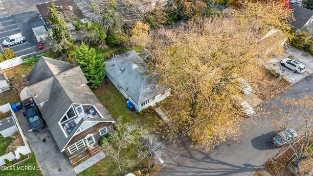 a view of an outdoor space