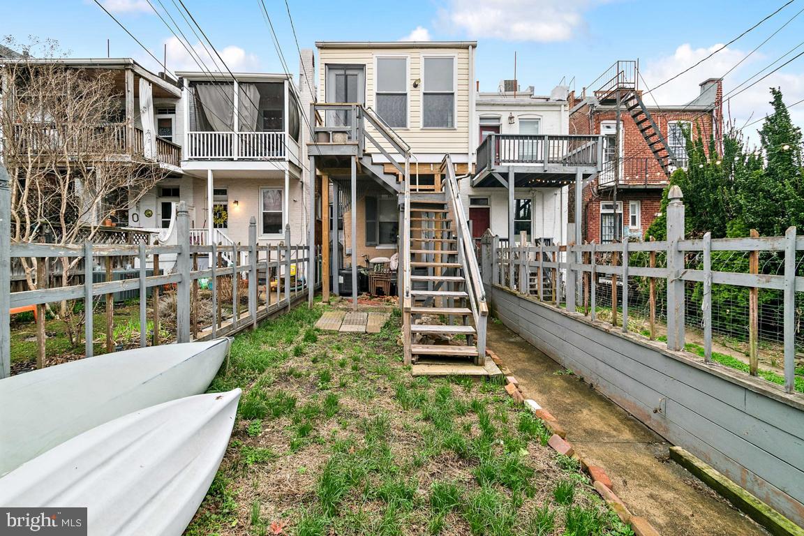 2804 Guilford Avenue Baltimore, MD 21218 - Photo 21 of 22 Backyard