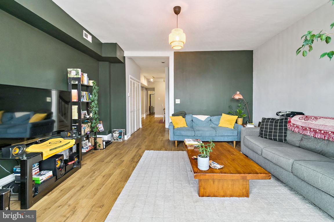 2804 Guilford Avenue Baltimore, MD 21218 - Photo 3 of 22 Unit 2 living area