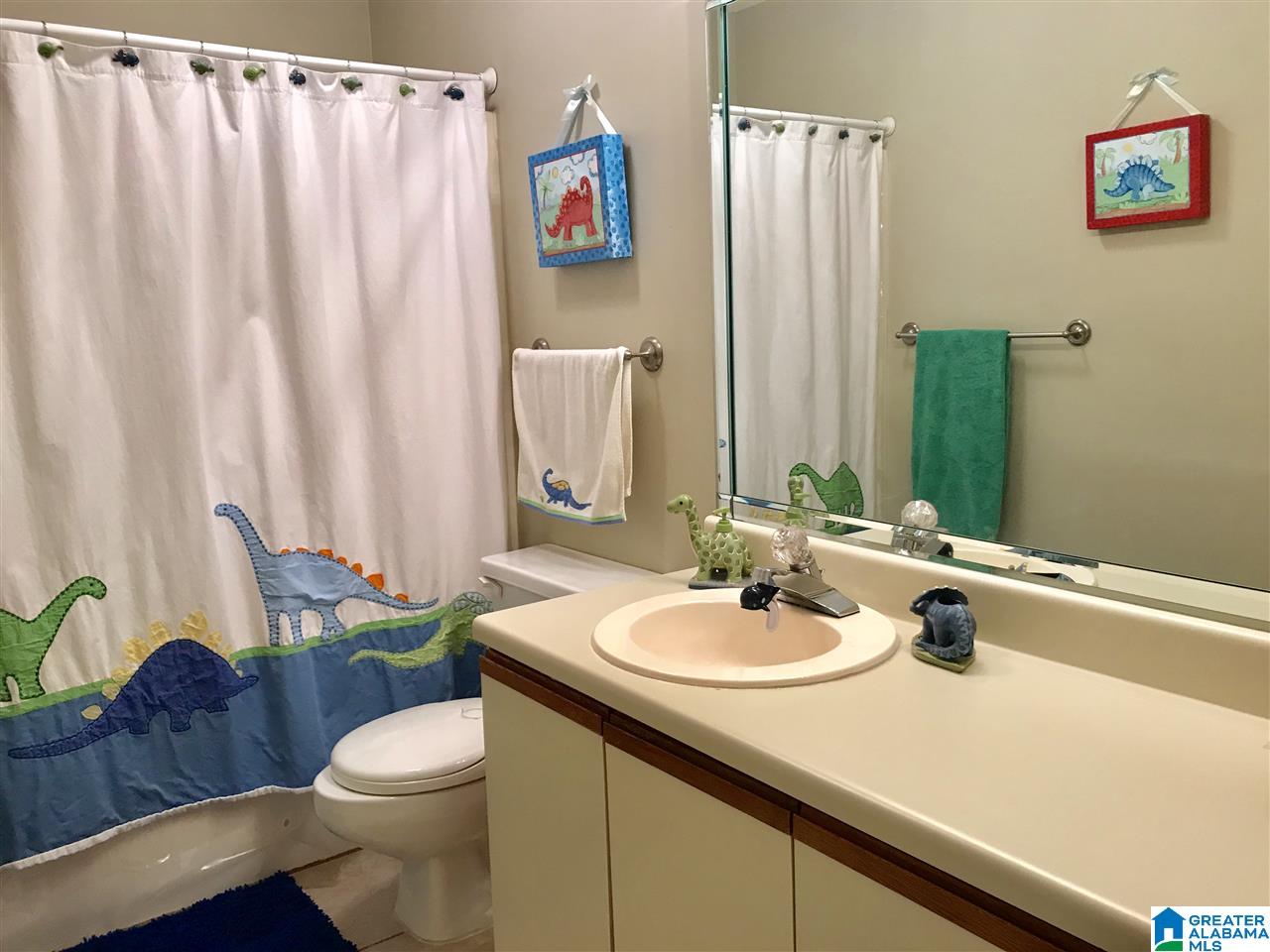 107 Paradise Isle, Unit 107 Riverside, AL 35135 - Photo 18 of 27