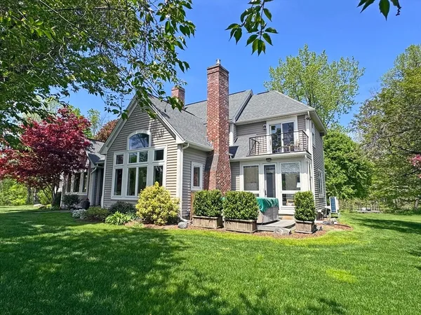 $850,000 | 187 Plain Road, Greenfield, MA 01301