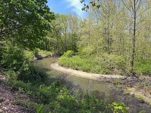 $850,000 | 187 Plain Road, Greenfield, MA 01301