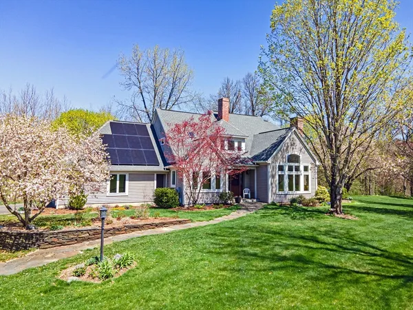 $850,000 | 187 Plain Road, Greenfield, MA 01301