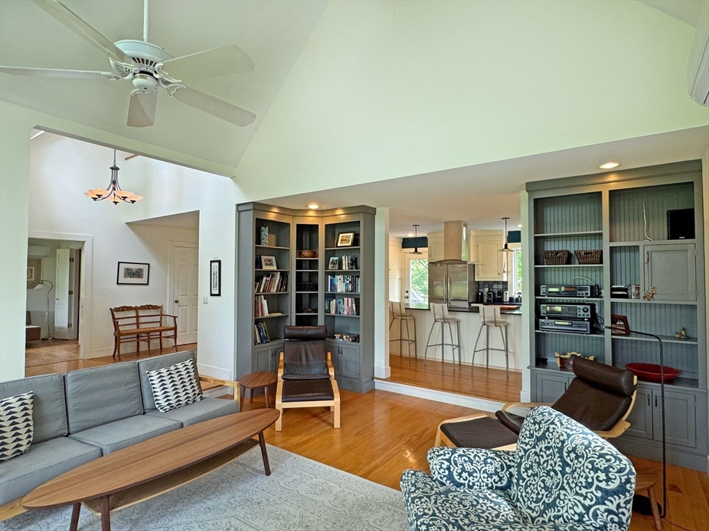 187 Plain Road Greenfield, MA 01301 - Photo 9 of 42