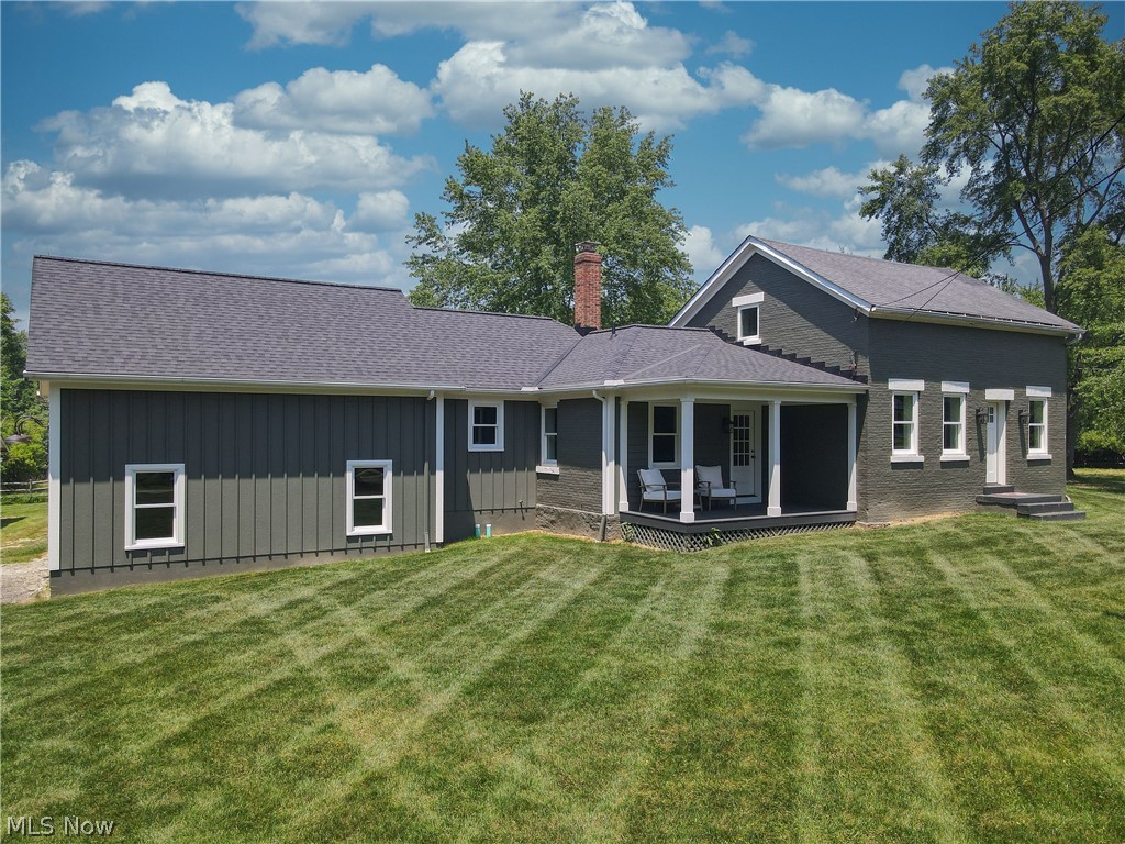 15834 Hemlock Road Chagrin Falls, OH 44022 - Photo 1 of 32