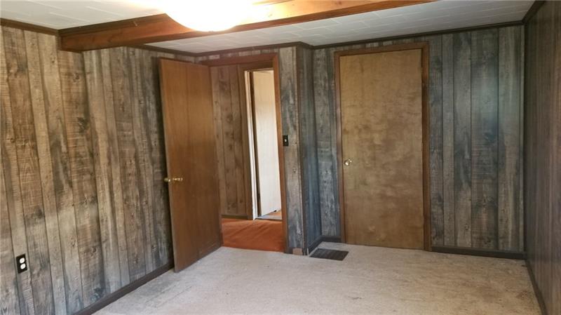 403 Euclid Road Butler, PA 16001 - Photo 12 of 16 Gallery Image 12