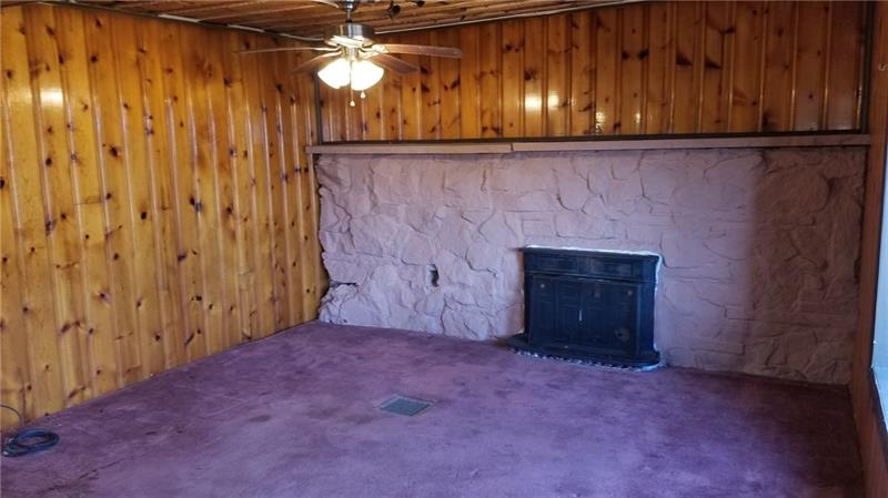 403 Euclid Road Butler, PA 16001 - Photo 3 of 16 Gallery Image 3